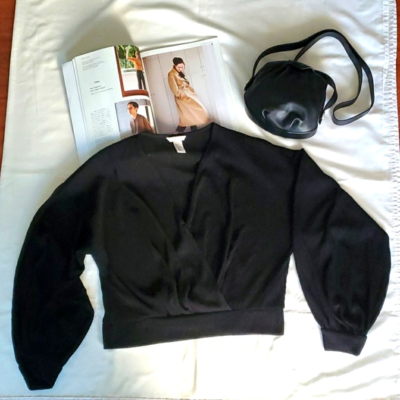 H&M Tops - H&M TREND Cropped Balloon Sleeve Blouse